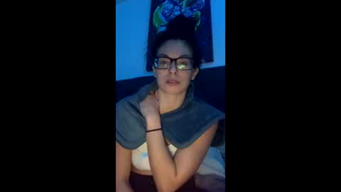 Snapshot of vixenblade chatting on 02.20.26 vixenblade online show from 02.20.26