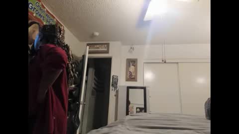 Snapshot of vixenfyre chatting on 11.16.25 Vixen Fyre online show from 11.16.25