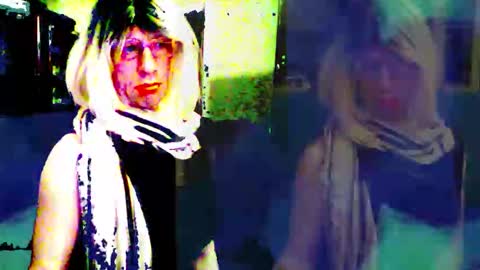 Snapshot of vladiskin chatting on 02.08.26 Violetta Elysia online show from 02.08.26