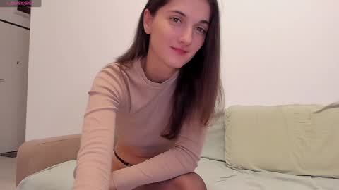 Snapshot of vladyana chatting on 01.21.25 vladyana online show from 01.21.25
