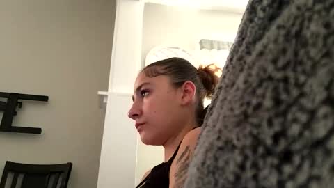 Snapshot of volentic chatting on 10.02.25 volentic online show from 10.02.25