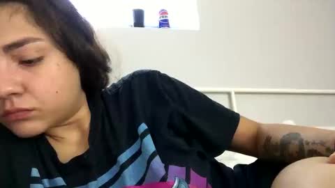 Snapshot of volentic chatting on 10.10.25 volentic online show from 10.10.25