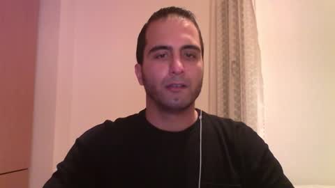 Snapshot of volve5 chatting on 01.08.25 volve5 online show from 01.08.25