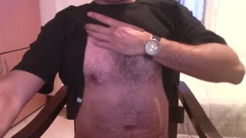 Snapshot of volve5 chatting on 01.12.25 volve5 online show from 01.12.25