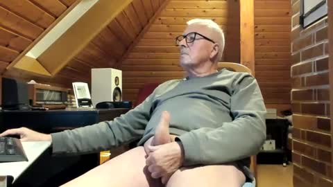 Snapshot of vonrex1 chatting on 01.08.25 heinz online show from 01.08.25