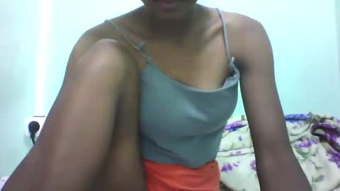 Snapshot of vounialdy chatting on 01.24.25 vounialdy online show from 01.24.25