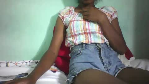 Snapshot of vounialdy chatting on 02.05.25 vounialdy online show from 02.05.25