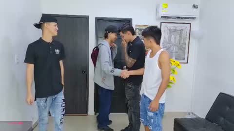 voyeurism_guys online show from 06.10.26