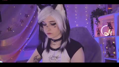 vronnier online show from 02.15.25