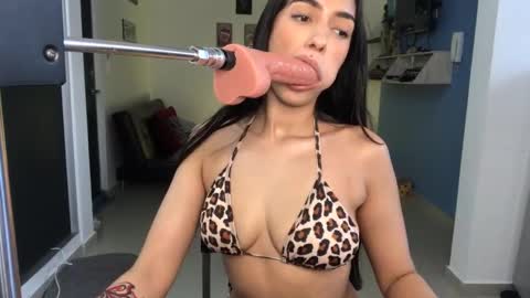 vsantini_ online show from 03.06.25