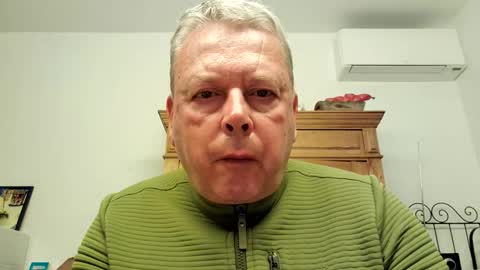 Snapshot of w714546 chatting on 09.15.25 Faustocoppiopinion online show from 09.15.25