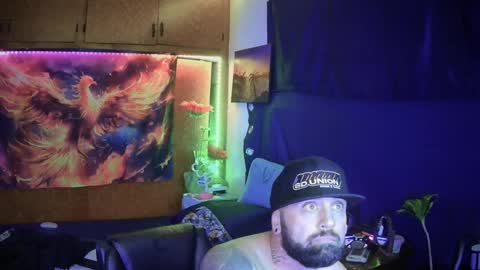 w_h_y_whohurtyou online show from 02.08.25