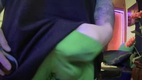 w_h_y_whohurtyou online show from 02.12.25