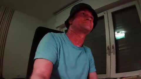 Snapshot of wailersgun chatting on 12.05.24 wailersgun online show from 12.05.24