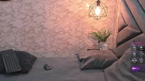 waleska   online show from 09.18.25