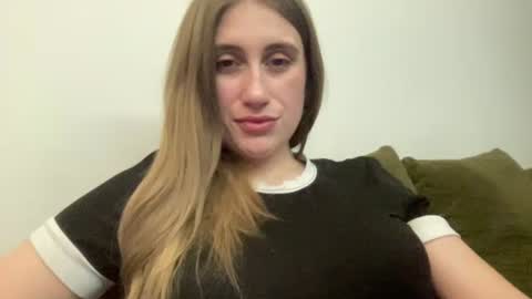 walkiria19 online show from 02.10.26