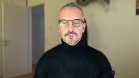 Snapshot of walky78 chatting on 02.04.25 walky78 online show from 02.04.25