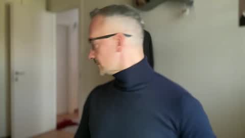 Snapshot of walky78 chatting on 02.06.25 walky78 online show from 02.06.25