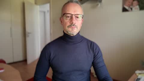 Snapshot of walky78 chatting on 02.21.25 walky78 online show from 02.21.25