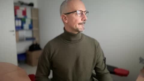 Snapshot of walky78 chatting on 11.25.25 walky78 online show from 11.25.25