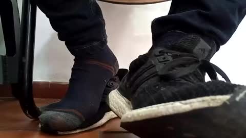 Snapshot of waltherfeet_ chatting on 12.10.24 WaltherFeet online show from 12.10.24