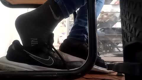 Snapshot of waltherfeet_ chatting on 02.27.25 WaltherFeet online show from 02.27.25