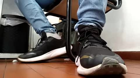 Snapshot of waltherfeet_ chatting on 09.22.25 WaltherFeet online show from 09.22.25