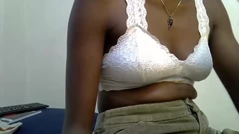 Snapshot of wambo2580 chatting on 11.08.25 wambo2580 online show from 11.08.25