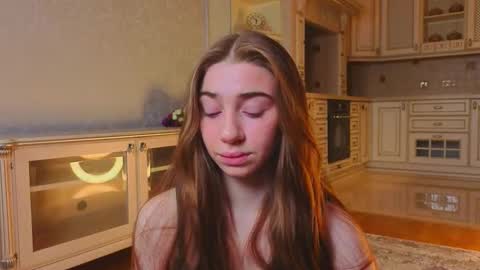 hello guys im Lilian online show from 10.13.25