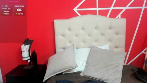Wanda Milf online show from 12.27.24