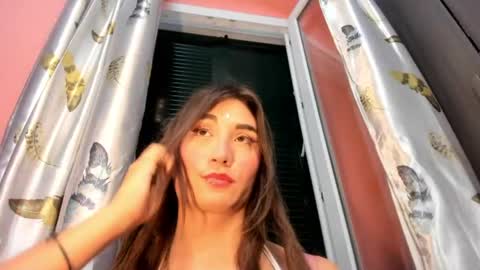 Snapshot of wanderlust_xxx chatting on 06.20.26 Sarah Catalina Amado. Wanderlust online show from 06.20.26
