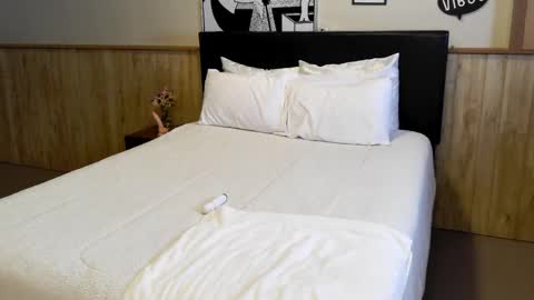 wanderlustgaal online show from 10.07.25