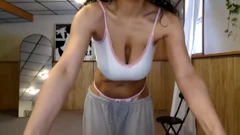 wanderlustgaal online show from 02.04.26