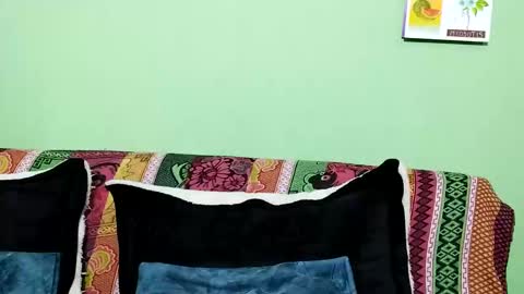 Waningrose  Lu online show from 01.24.25