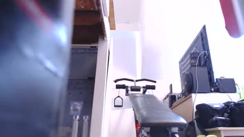 edging noah loves to wank online show from 05.18.26
