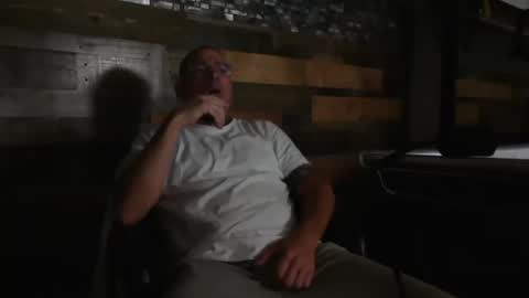 wantmymantofukme online show from 10.15.25