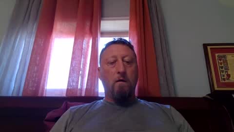 Snapshot of wantstoperform chatting on 10.04.25 wantstoperform online show from 10.04.25