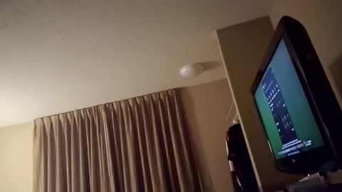 warmwetcaramel online show from 11.12.25