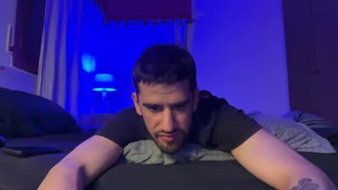 Snapshot of wat___sapbody chatting on 10.21.25 wearetwo online show from 10.21.25