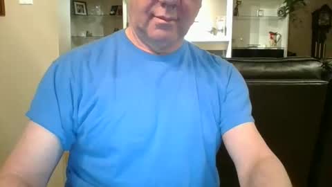 watchin_u_2 online show from 02.22.26