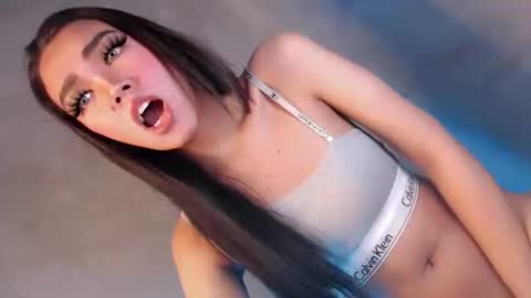 Isla Fox online show from 09.27.25