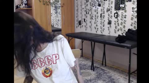 Mina online show from 10.29.25