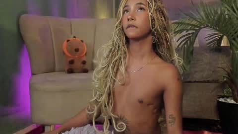 Snapshot of wayuu_goddess chatting on 01.08.25 Wayuu Goddess 3 online show from 01.08.25