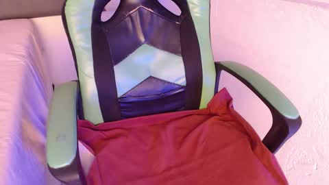 Trixie 3 online show from 11.22.25