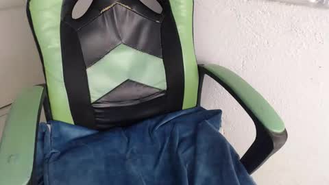 Trixie 3 online show from 12.22.25