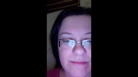 Snapshot of webgirl2 chatting on 12.29.24 Marina online show from 12.29.24