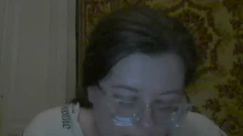 Snapshot of webgirl2 chatting on 09.14.25 Marina online show from 09.14.25