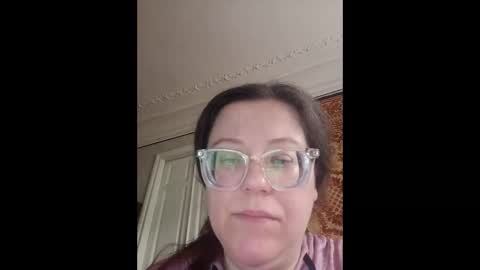 Snapshot of webgirl2 chatting on 04.20.26 Marina online show from 04.20.26