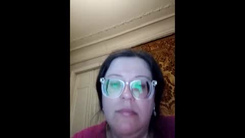 Snapshot of webgirl2 chatting on 05.08.26 Marina online show from 05.08.26