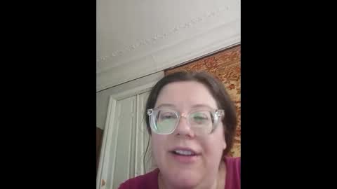 Snapshot of webgirl2 chatting on 05.28.26 Marina online show from 05.28.26